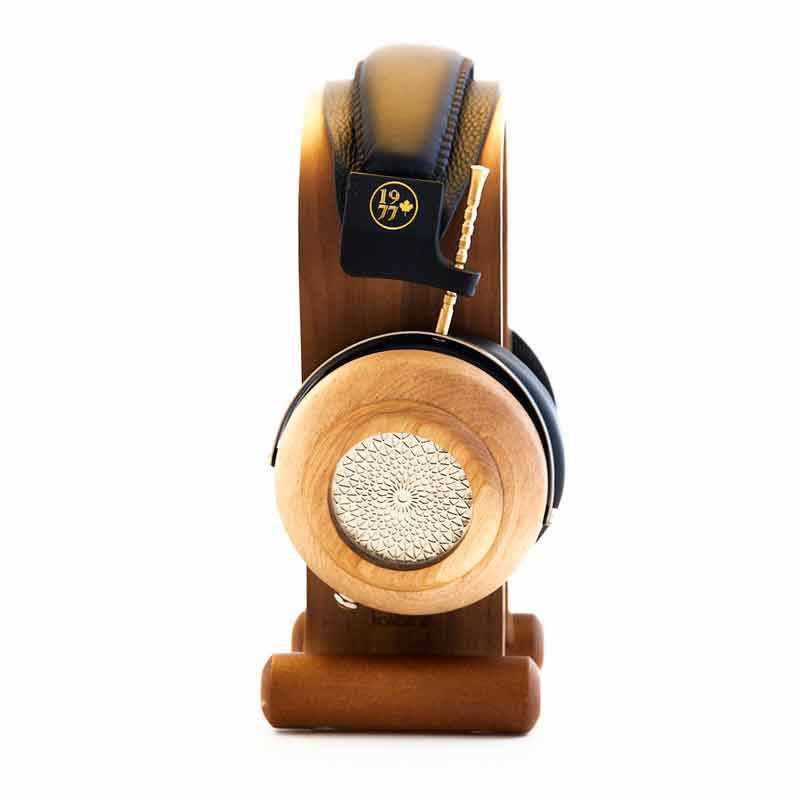 Barista a open-back headphone, made in sweet cherry wood, from the 1977 Audio Artisanal brand